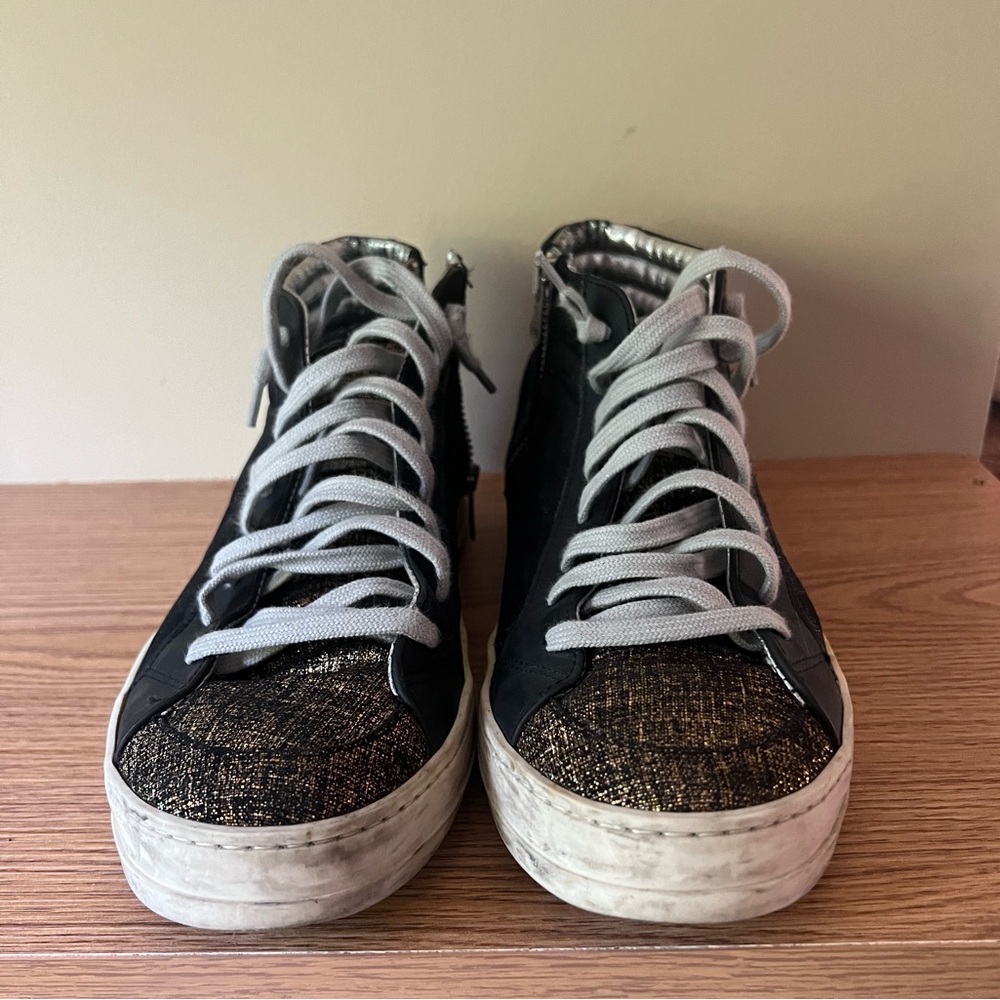 P448 Mid Top Sneaker